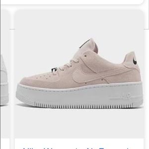 Nike Air Force One Sage Low un Particle Beige